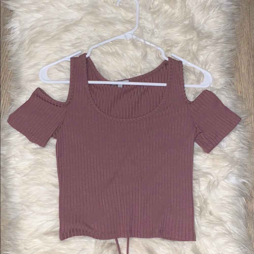 Half off the shoulder cropped shirt